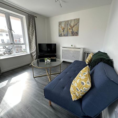 Suites By Rehoboth - Abbey Wood Station - London Zone 4 Екстер'єр фото